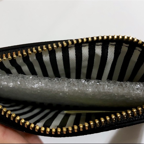Kate Spade Black zipper Wallet Wristlet - Picture 5 of 5